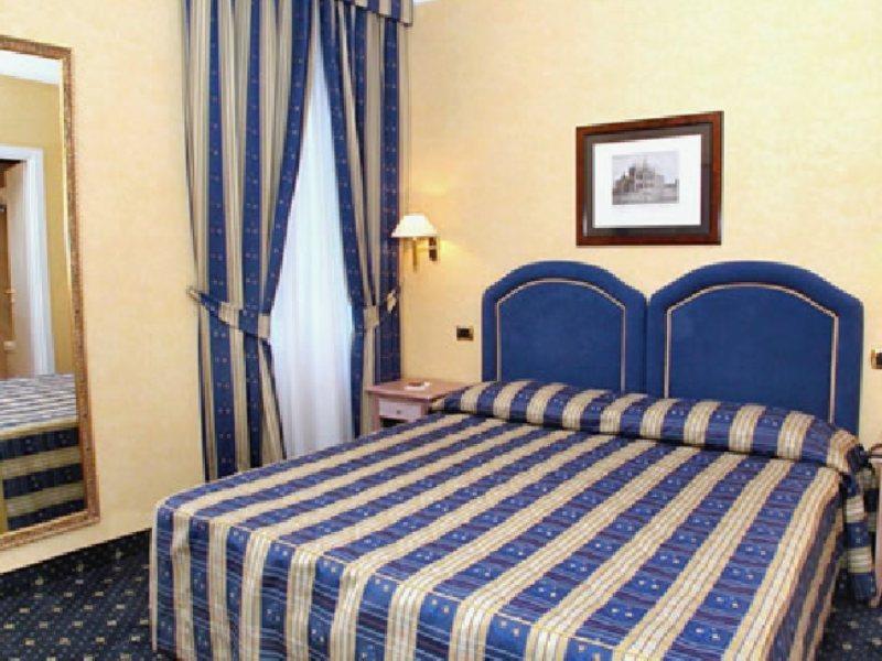 Hotel Valle Rome Exterior photo