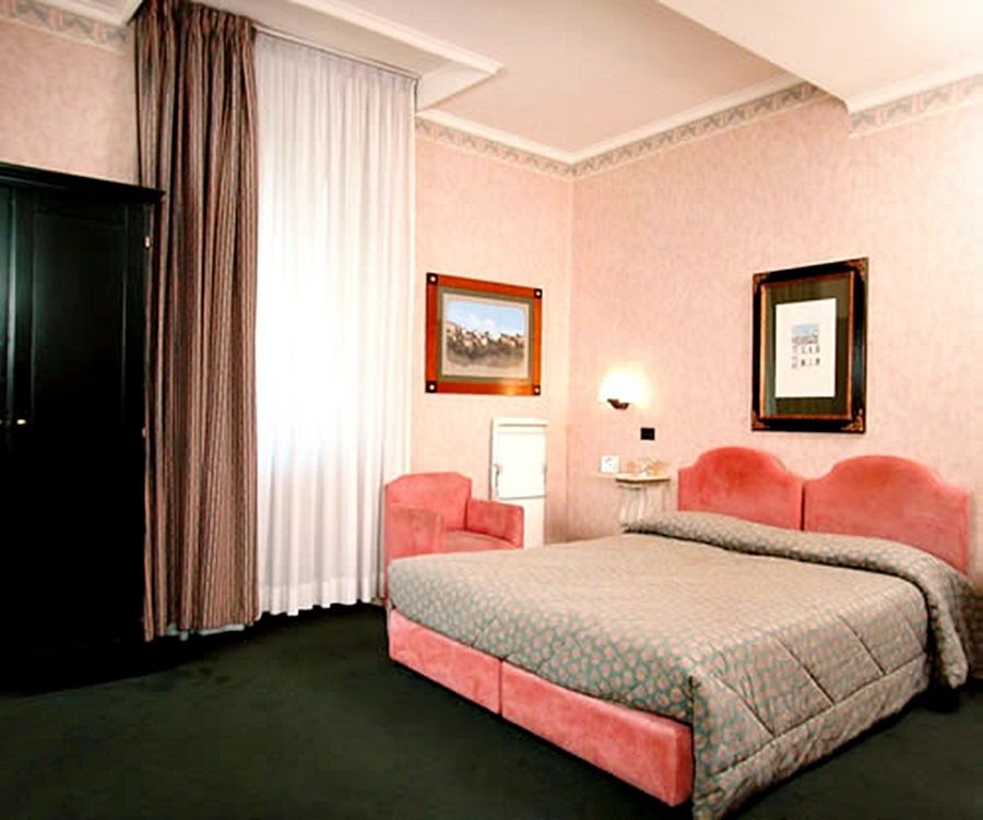 Hotel Valle Rome Exterior photo