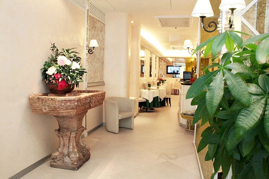 Hotel Valle Rome Exterior photo